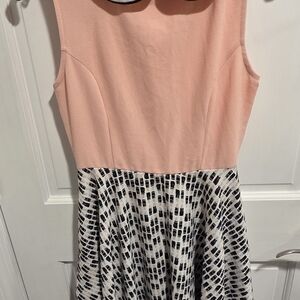 Elegant Pink and Black Patterned Dress